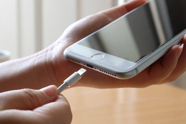 5 Charging Mistakes That Are Killing Your Battery Life (And How to Avoid Them)