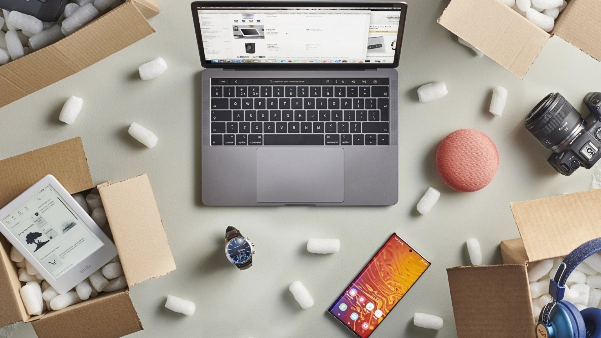 5 Smart Gadgets Every UAE Resident Needs in 2025